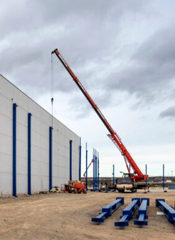 Nave Industrial Embases Petit